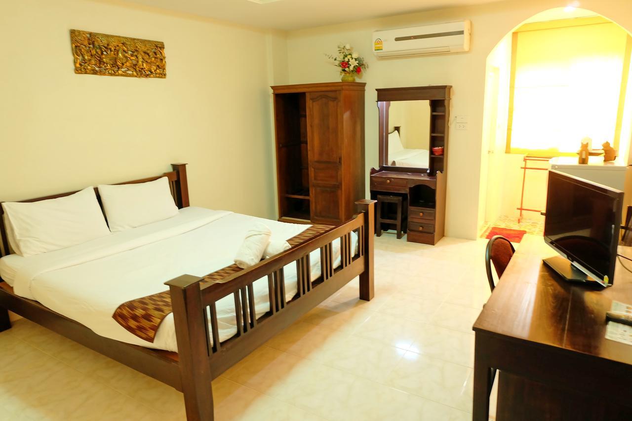 Siam House Interplace מלון Lop Buri